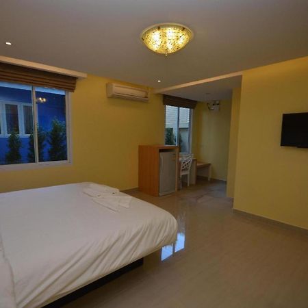 Pearl By The Sea Resort Prachuap Khiri Khan Exteriör bild