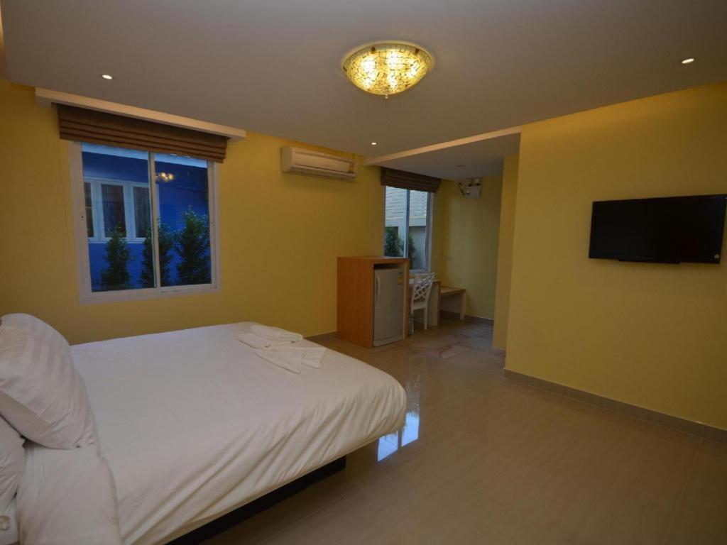 Pearl By The Sea Resort Prachuap Khiri Khan Exteriör bild